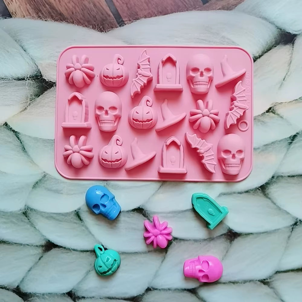 18 Cavities Halloween Silicone Molds Ghost Pumpkin Bat Skull Witch Hat for DIY Halloween Chocolate Candy Baking Mold